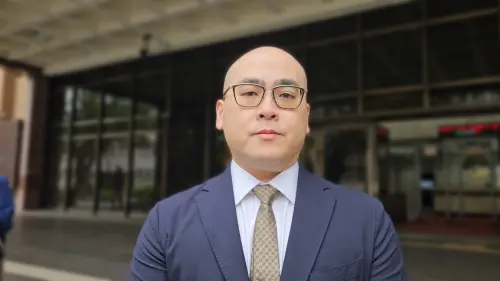 ▲柯文哲會循「辜仲諒模式」提出鉅額保釋金換取解禁出國嗎？委任律師蕭奕弘表示，等法院裁定後，再判斷有沒有能力履行。（圖／記者劉松霖攝）