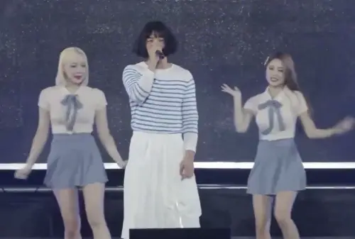 ▲▼金倒永（上中）模仿Hanni（下中）的舞台造型，穿著白色裙子，完全豁出去。（圖／起亞虎CHZZK直播、maji토끼YouTube）