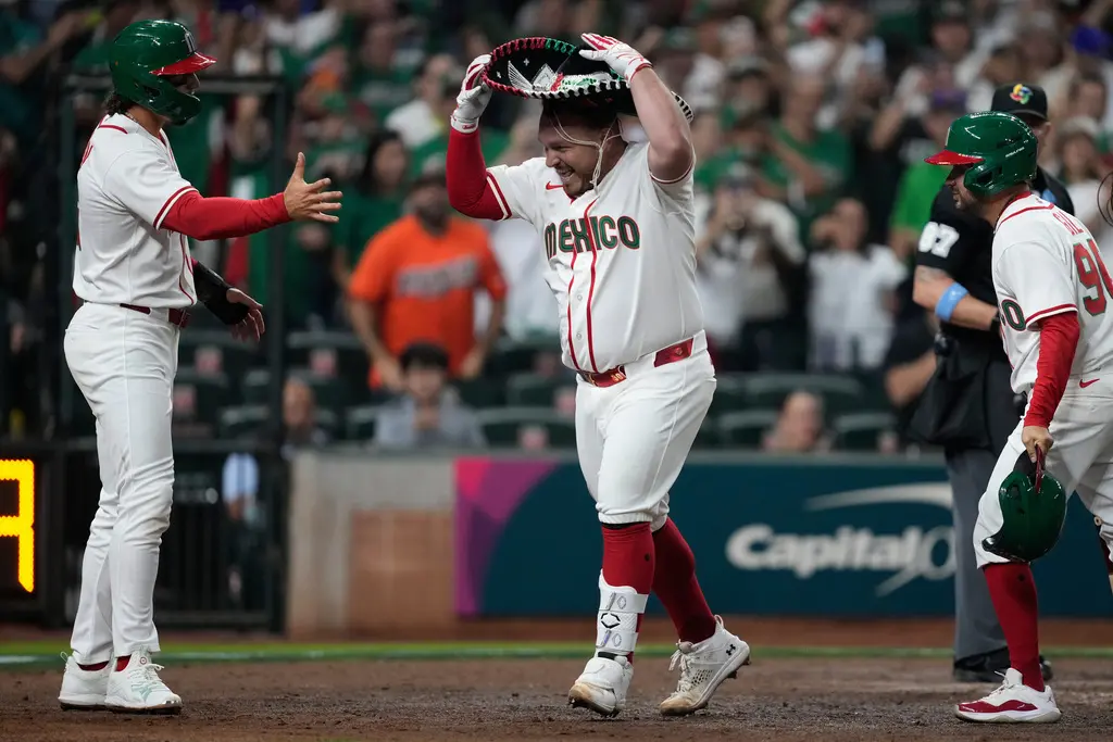 ▲墨西哥代表隊展現恐怖的長打火力，全場狂掃16支安打，包含四發全壘打，最終在6局結束後以16：0徹底擊潰巴西隊。（圖／美聯社／達志影像）