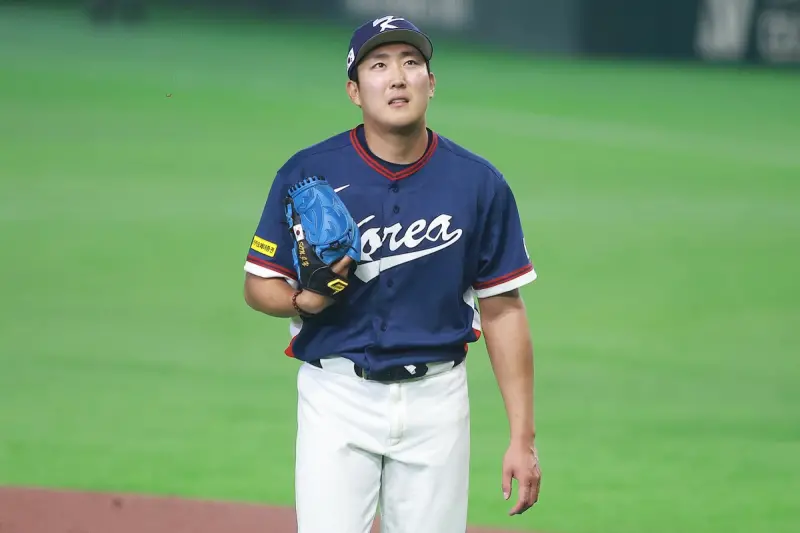 韓澳戰突發意外！韓國先發孫周永因「手肘不適」退場　韓媒曝傷情