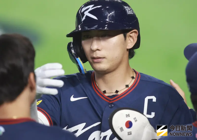WBC韓國領先澳洲！李政厚衝二壘「對鏡頭吹泡泡」耍帥　球迷瘋掉