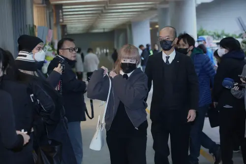 陸元琪開賣袁惟仁靈堂同款穿搭挨轟！IG發火澄清：我天天都穿這樣
