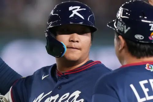 ▲LG雙子隊團長車明錫曾與文保景打賭，只要他單季達成100分打點，就送他一個名牌包。（圖／美聯社／達志影像）