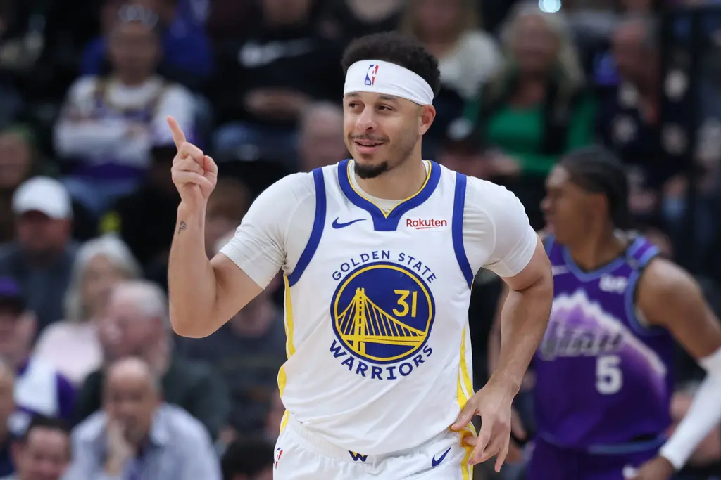 ▲金州勇士不敵猶他爵士完成轉隊首秀的「小柯瑞」塞斯‧柯瑞（Seth Curry）在短時間內展現的高效火力，成為勇士陣中唯一的驚喜與亮點。（圖／美聯社／達志影像）