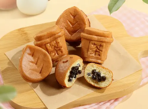 ▲茶湯會在2022年首度推出每日現烤的「茶湯雞蛋糕」，成為鐵粉們下午茶首選，在全台已有超過一半以上門市都有銷售，提供消費者不同的產品選擇。（圖／茶湯會提供）