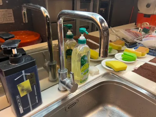 ▲配合基隆市推動污水下水道建設，台灣自來水公司將進行管線遷移作業，停水影響範圍涵蓋仁愛、信義與中正等行政區。（圖／記者賴禹妡攝）