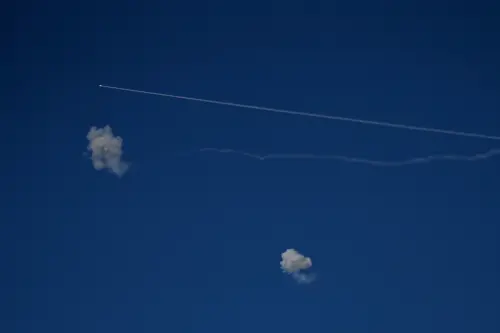 伊朗5飛彈轟伊拉克美軍基地！波斯灣國家多線開火　警報狂響