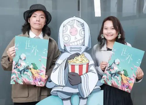 ▲獲金馬獎最佳動畫片又在香港熱賣的動畫片《世外》，導演吳啓忠（左）與監製、編劇楊寶文（右）一起來台宣傳。（圖／甲上娛樂提供）