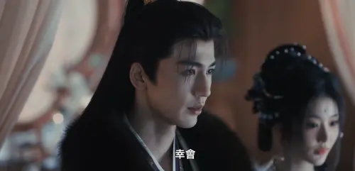 ▲張凌赫（左）假扮孔雪兒的老公，卻意外發現朝廷醜事。（圖／翻攝自愛奇藝）