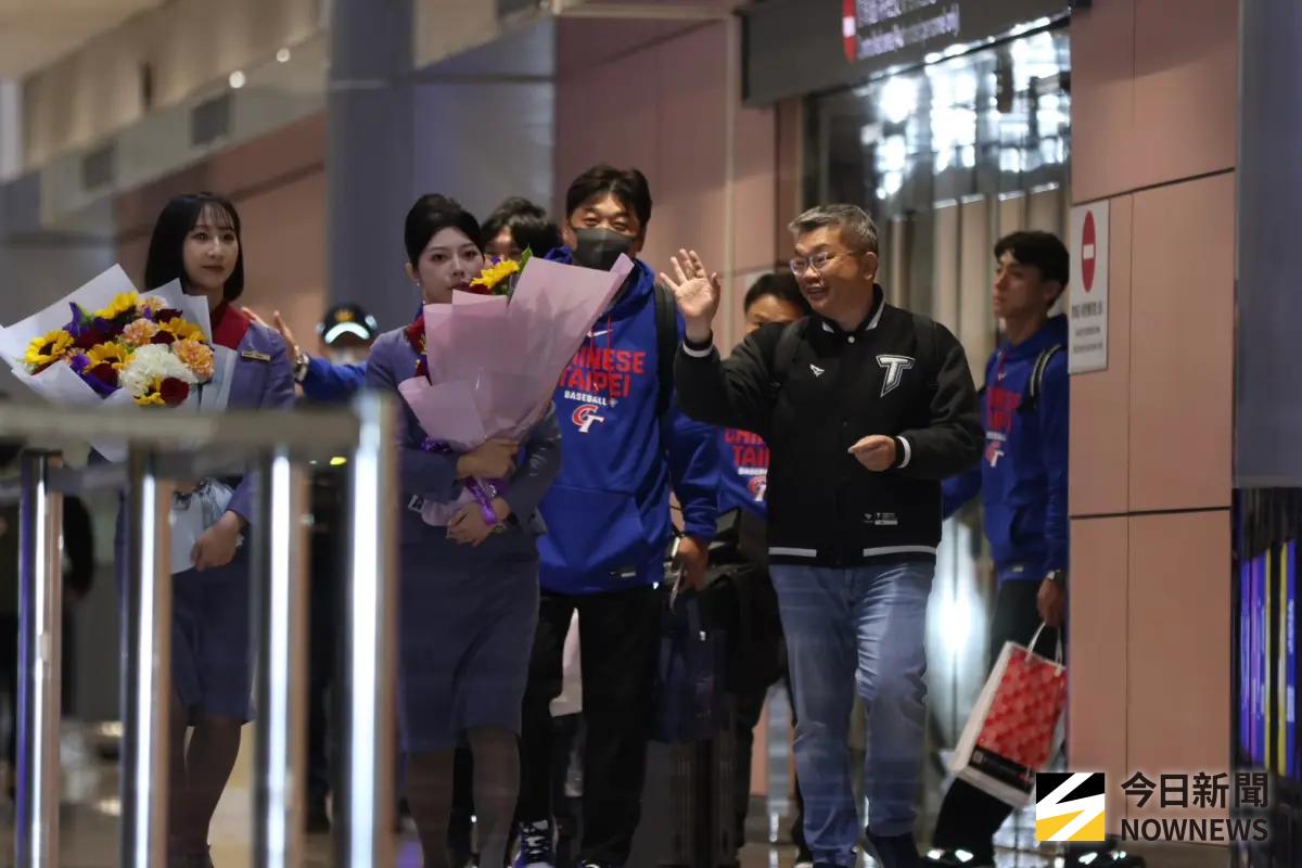 ▲2026世界棒球經典賽（2026 World Baseball Classic）C組賽事告一段落，中華隊最終以極微小的失分率差距無緣前進邁阿密，今（11）日凌晨抵達桃園機場。（圖／記者朱永強攝）