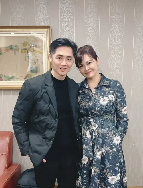 ▲宋逸民（左）與陳維齡（右）互相扶持傳福音。（圖／宋逸民和陳維齢的幸福生活臉書）