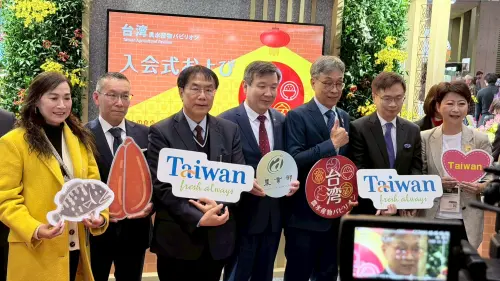 ▲臺南市長黃偉哲10日出席東京食品展「臺灣農水產物館」開幕典禮，包括農業部長陳駿季、駐日代表李逸洋、立委陳亭妃、林宜瑾等均前往參加。(圖／南市府提供)