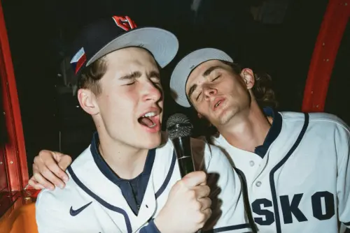 經典賽捷克隊「最chill輸家」爆紅！球員爽玩京都　總教練趕上班