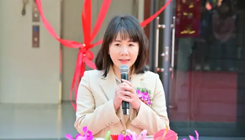 謝典霖親曝「不爽姊姊」這些事　謝衣鳯：個人感受不盡然事實