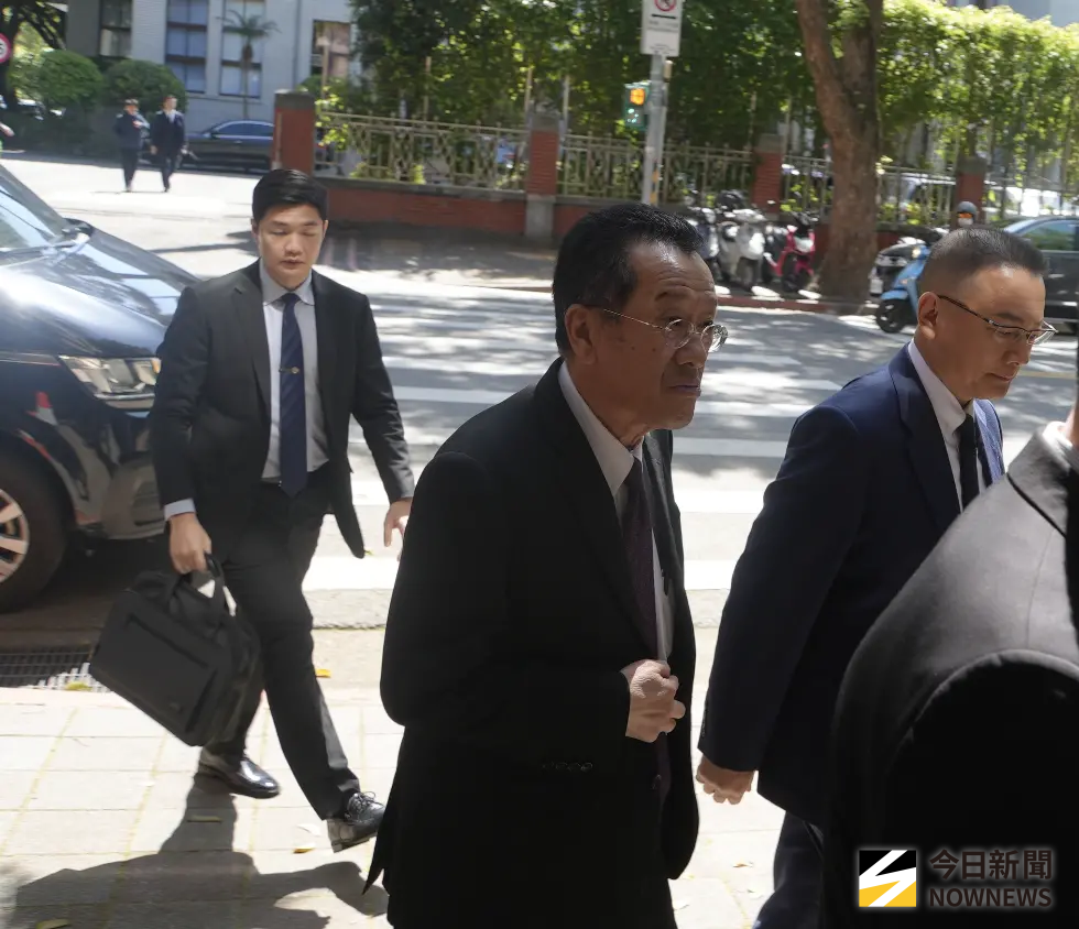 ▲國防部長顧立雄拜會民眾黨團溝通軍購。（圖／記者呂炯昌攝，2026.03.11）