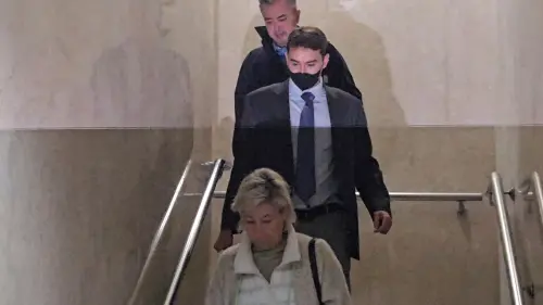 ▲曾來台3年學中文的澳洲交換學生Alex Shorey返台作證，和本案被告楊姓女子是開放式關係，他沒有對楊女坦承曾和補習班女雇主發生性行為。（圖／記者劉松霖攝）