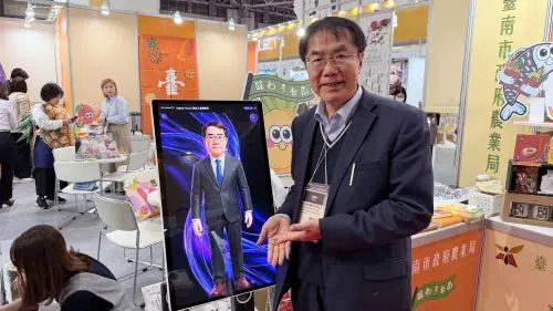 攻東京食品展！台南派「AI分身市長」行銷　日英韓中四種語言都通