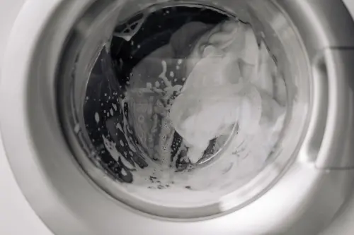 ▲Persil 寶瀅不僅能洗淨衣物，多重酵素配方能精準擊破各類髒汙、細菌與塵蟎。（圖／Shutterstock）