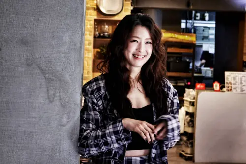 ▲賴雅妍（如圖）表示，粉絲為了敲碗她的演唱會，到處求神問卜、集氣許願，今年開唱也是圓夢了。（圖／記者吳翊緁攝影）