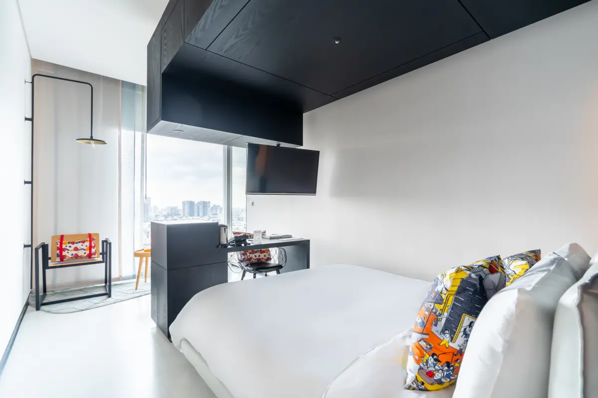 ▲入住老爺酒店集團旗下8家指定飯店，雙人入住每晚2868元起，單筆最高再加贈王品瘋美食會員瘋點數668點，直接折抵吃飯錢，圖為台南老爺行旅。（圖／老爺酒店提供 www.hotelroyal.com.tw/）