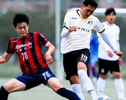 ▲來Attackers男足下半季首場比賽。原本應該是一場展現技術與戰術對抗的賽事，但比賽過程中多次出現的爭議判決。(圖/健身工廠提供)