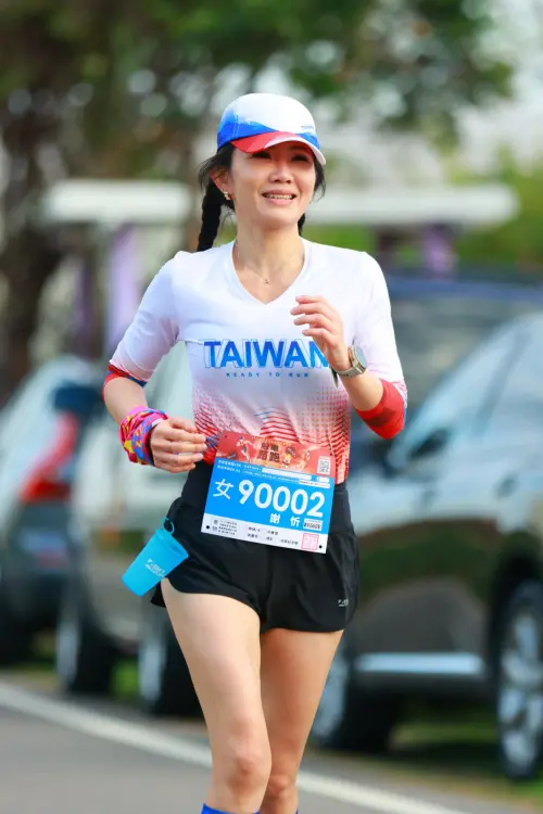 ▲有人建議她轉行，謝忻（如圖）大方回應「我已經轉行很久了」，透露現在大多時間都放在跑步上。（圖／謝忻臉書）