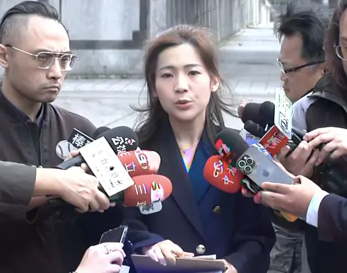 卓榮泰自費包機看球！徐巧芯曝政院開會下令：松指部出借停機坪