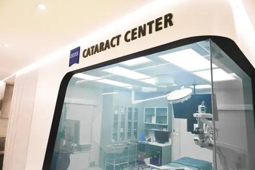 ▲德國蔡司白內障設備認證中心結合四大德國高階白內障科技，所有設備透過雲端數位串聯，提升手術的精準度與安全性。（圖／綻亮眼科專科題供）