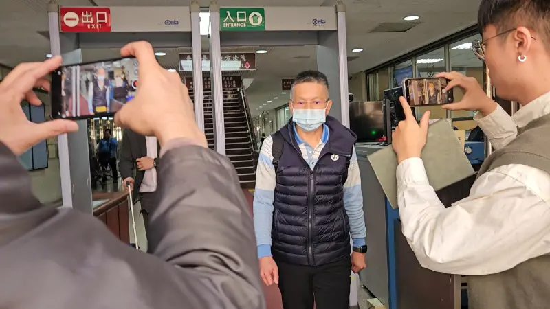    ▲黃建榮在庭上強調並未以公職身分施壓，也沒恐嚇告訴人。（圖／記者劉松霖攝）  