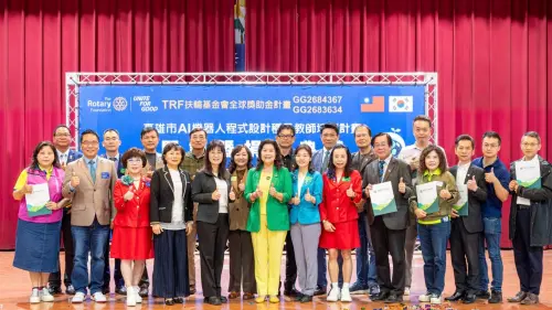 AI教育進偏鄉　高雄啟動機器人種子教師培訓300學子受惠