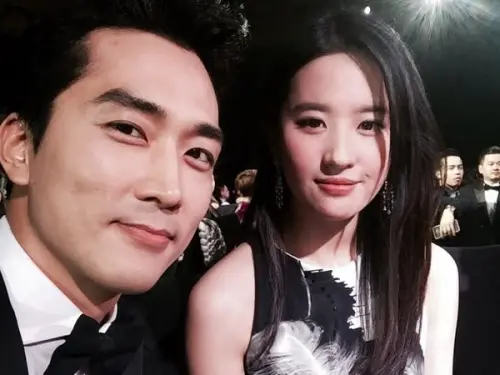 劉亦菲分手宋承憲單身8年了！狗仔認證沒新歡　90%時間都在陪媽媽
