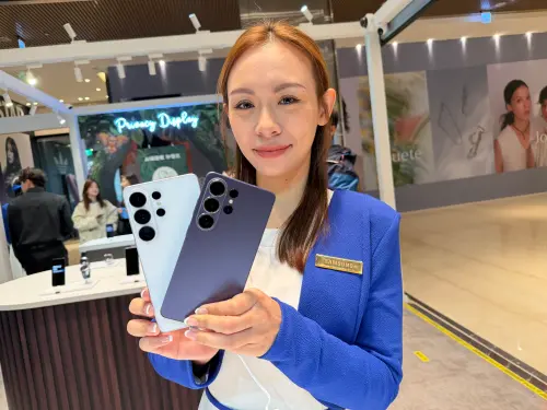 三星Galaxy S26開賣送TWICE演唱會！鐵粉卡位激喊：沒門票就不買