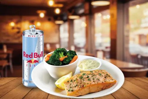 ▲「Texas Roadhouse德州鮮切牛排」新推出3款套餐，除了招牌的牛排，也有柔嫩多汁的鮭魚選項。（圖／德州鮮切牛排提供 www.texasroadhouse.com.tw）