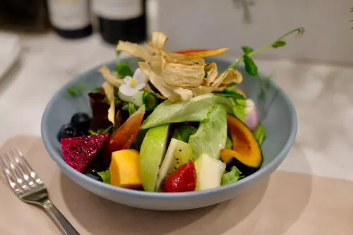 8%ice創立新品牌「rooTi 」！主打地中海健康飲食　還免費聽演奏