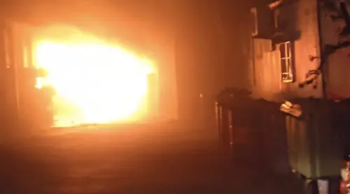 台南將軍區工廠火警！塑膠花盆2廠房起火　消防出動24車搶救
