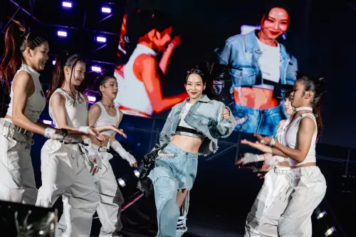 孫淑媚櫻花季上大跳〈Like Jennie〉！露肚臍、螞蟻腰　自嘲好喘