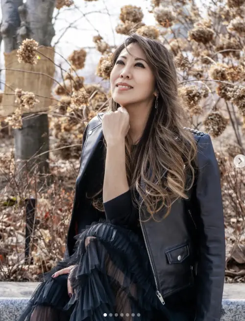 ▲李樂詩（如圖）2021年確診乳癌，為保住性命切除乳房。（圖／翻攝自李樂詩IG＠ joycelee88）