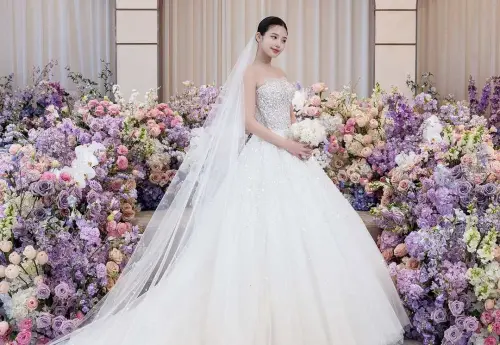 Jenny宣布結婚了！交往6年老公是185超帥男模企業家　婚紗照美炸
