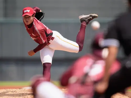 ▲樂天桃猿林子崴在官辦熱身賽對味全龍先發主投3局無失分。（圖／樂天桃猿提供）