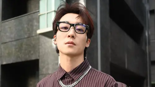 卞慶華錄節目超犧牲！眉毛被剃一半嚇壞全場　他笑：觀眾開心就好
