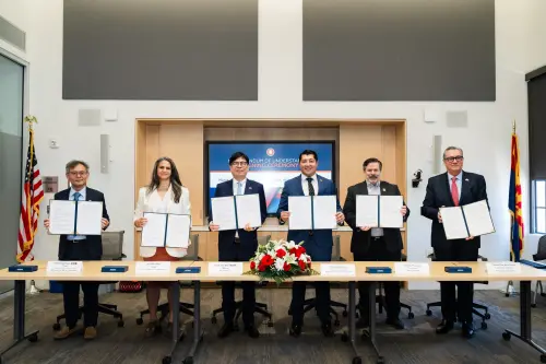 訪亞利桑那「光學之谷」陳其邁簽署六方人才MOU
