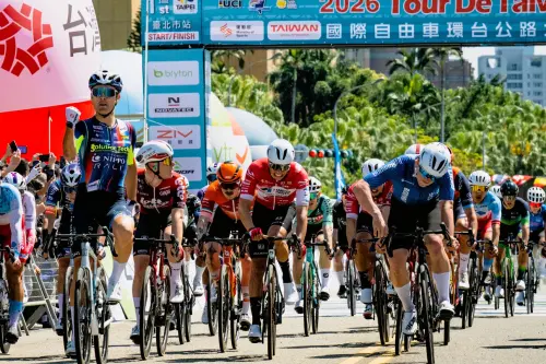 自由車環台賽／拉約維奇衝刺奪勝穿黃衫！小將張祐誠衝出台灣最佳