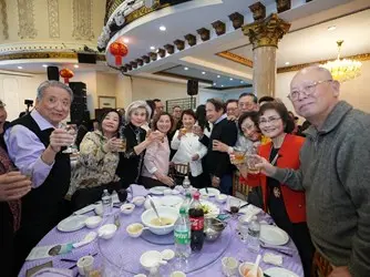 ▲晚間僑宴在盧市長與當地華文媒體與僑領茶敘後展開，席開46桌逾400名僑胞出席共襄盛舉，（圖／市府提供）