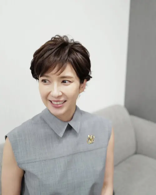 ▲河野明子（如圖）是在採訪井端弘和時，2人才相識相戀。（圖／翻攝自德永有美IG@yumi_tokunaga.official）