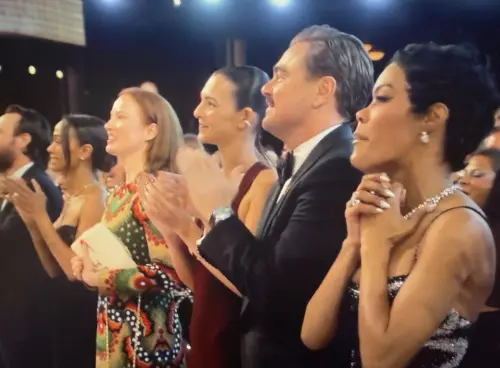 ▲李奧納多狄卡皮歐（右二）為了《罪人》麥可·B·喬丹榮登奧斯卡影帝而起立鼓掌。（圖／翻攝自Disney+）