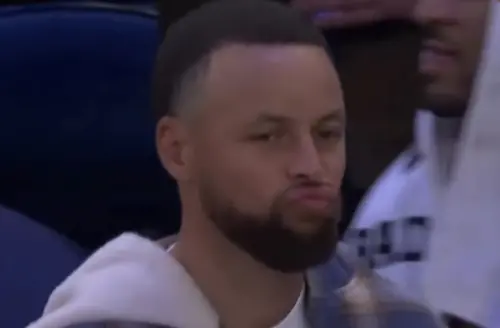 勇士最後一擊「沒出手」！柯瑞場邊超絕望　眾嘆：他像輸了全世界