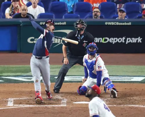 ▲韓德森在例行賽面對多明尼加先發塞佛里諾（Luis Severino）表現驚人，累積9打數7安打，打擊率高達7成78。（圖／美聯社／達志影像）