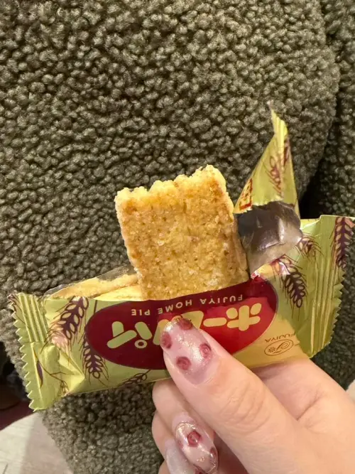 ▲不二家千層派每一小包有2片。（圖／翻攝自臉書社團Costco好市多商品經驗老實說）