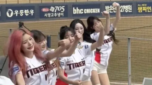 ▲〈上車舞〉紅到韓國，起亞虎啦啦隊將其改編，被不少球迷笑說：「是在開公車嗎？」（圖／翻攝自Threads）