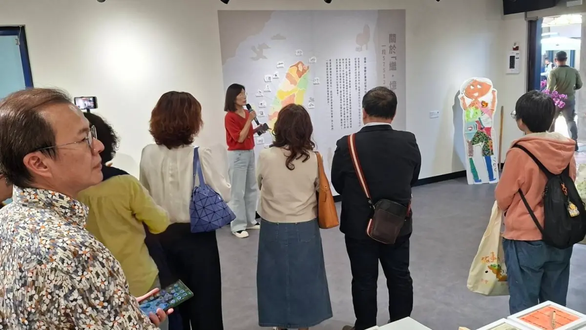 ▲ 《繼．憶—台灣囡仔ㄟ記憶展》自即日起至4月12日於美濃客家文物館特展室展出。（圖／高市府客委會提供）